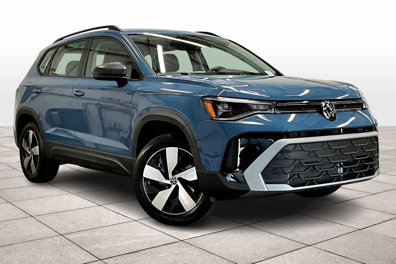 2025 Volkswagen Taos S photo 2