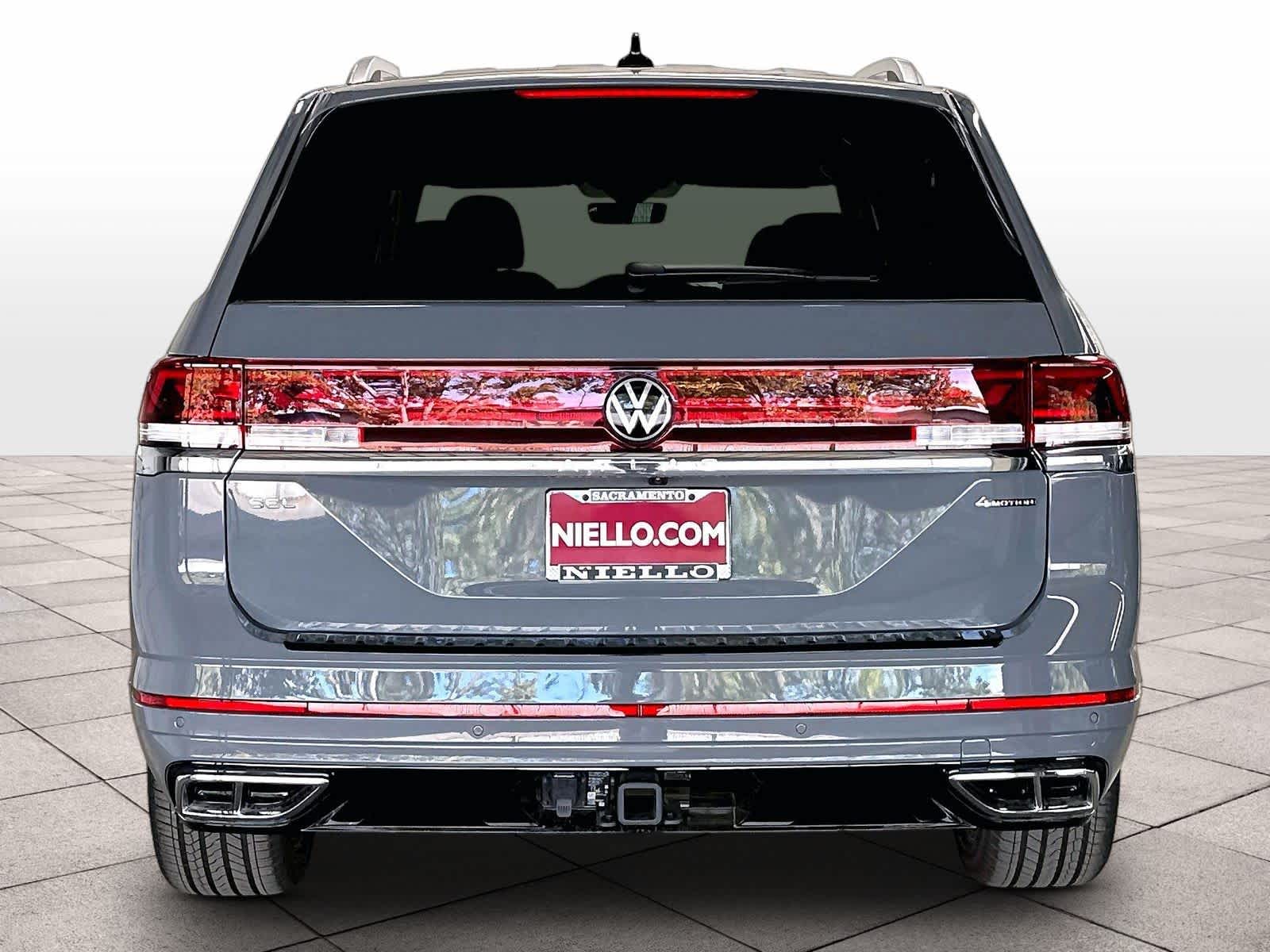 New 2026 Volkswagen Atlas 2.0T SEL Premium R-Line 4MOTION