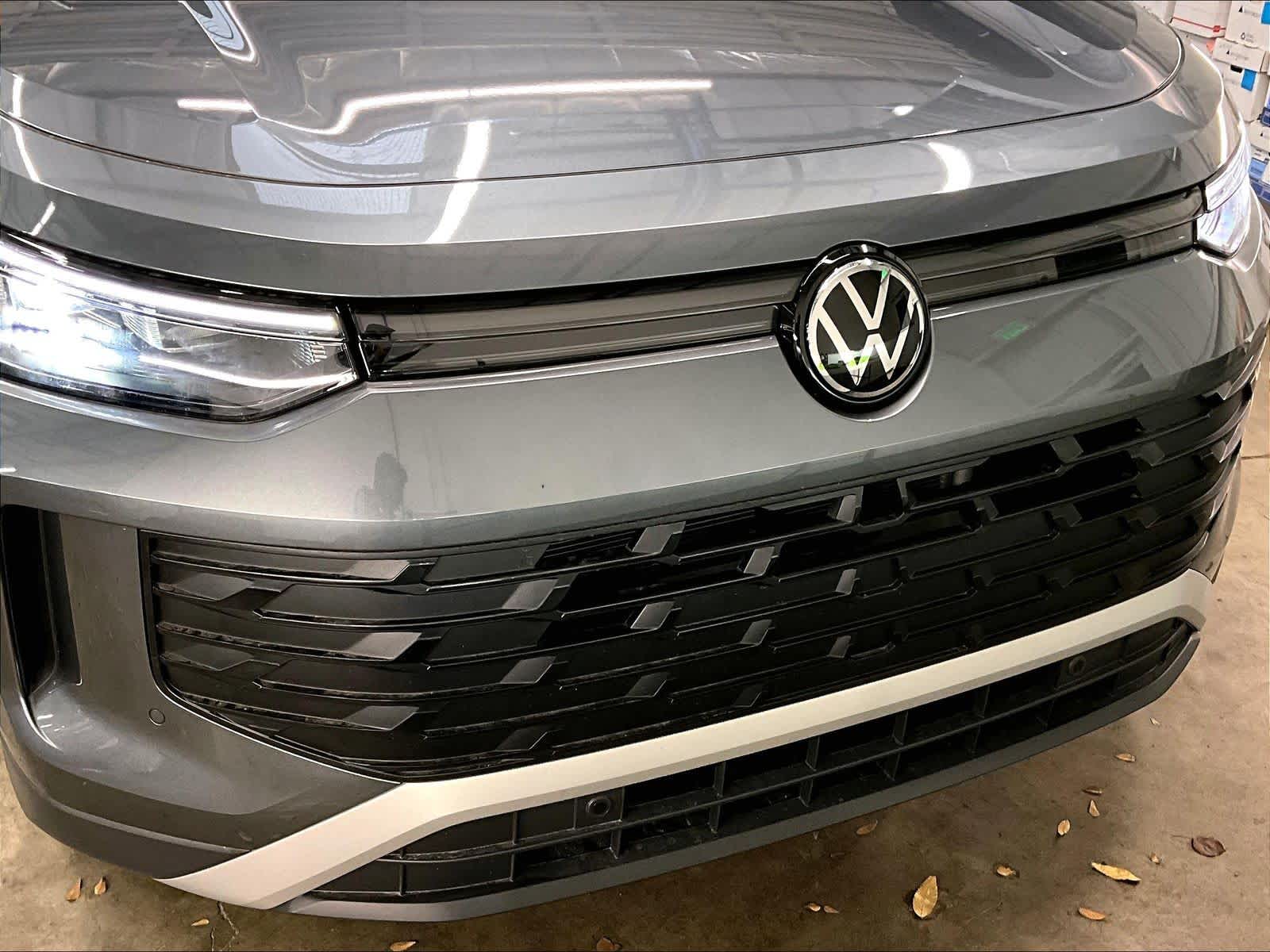 2026 Volkswagen Tiguan SE - Photo 34