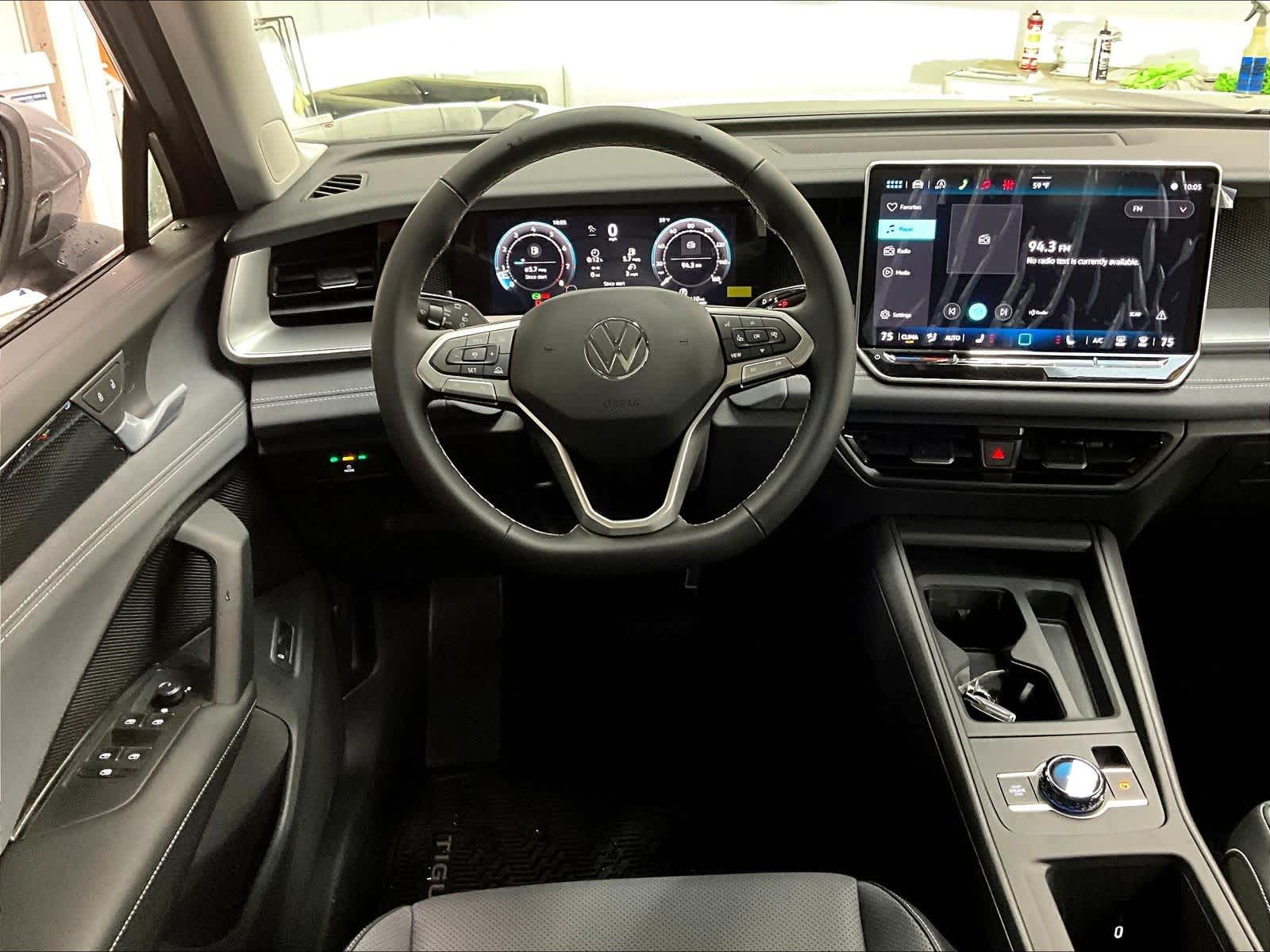 2026 Volkswagen Tiguan SE - Photo 15