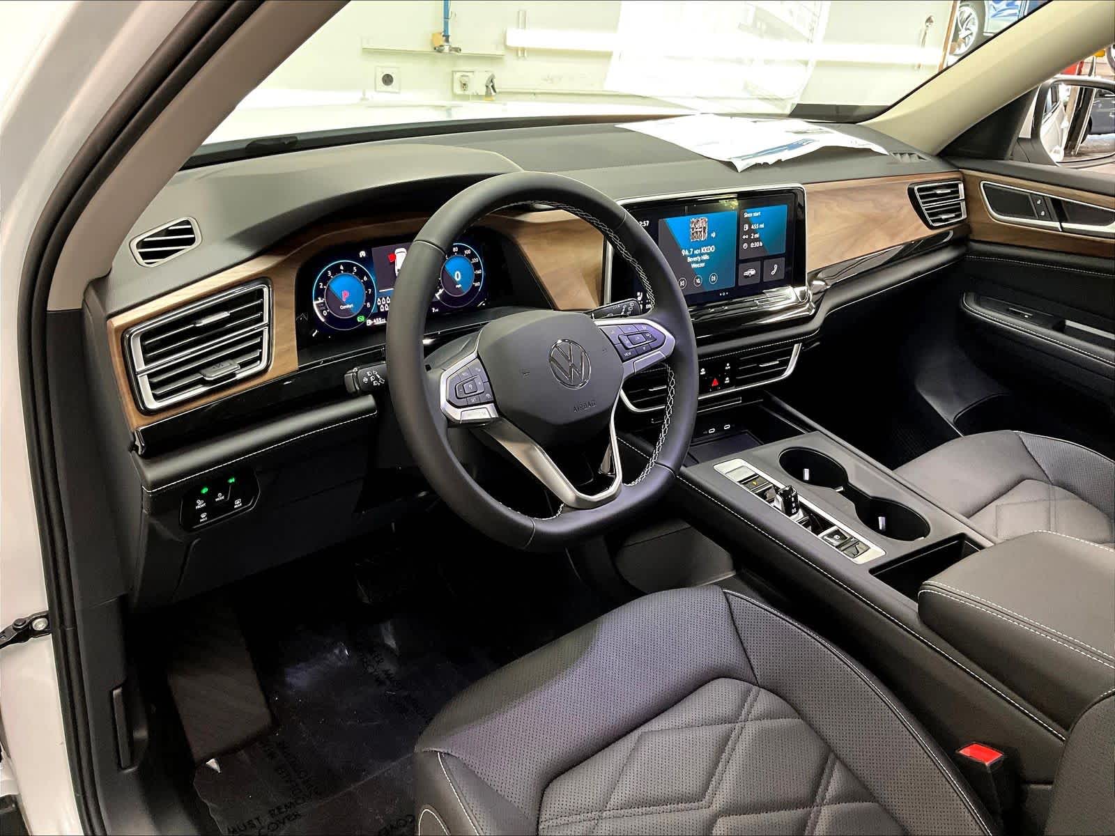 2026 Volkswagen Atlas SE - Photo 8