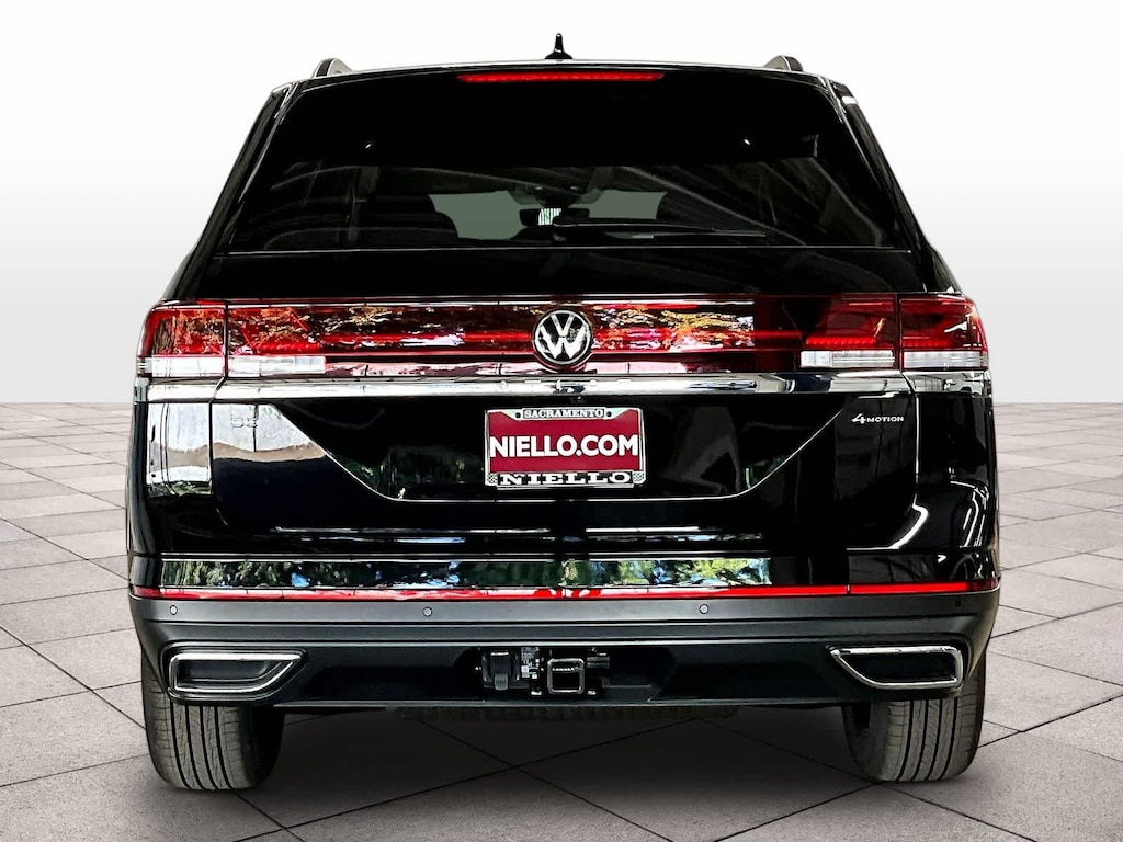 New 2026 Volkswagen Atlas 2.0T SE w/Technology 4MOTION
