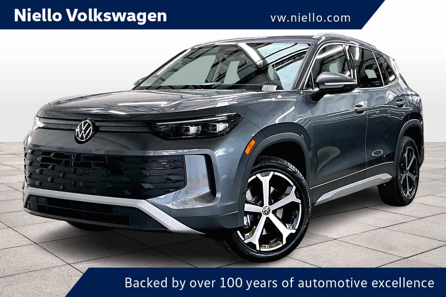 2026 Volkswagen Tiguan SE's photo