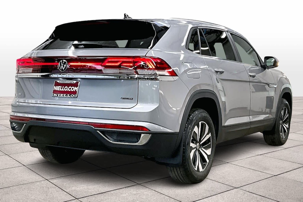 New 2026 Volkswagen Atlas Cross Sport 2.0T SE 4MOTION 4MOTION