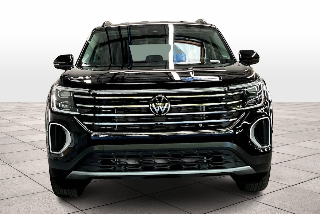 Certified 2025 Volkswagen Atlas 2.0T SE