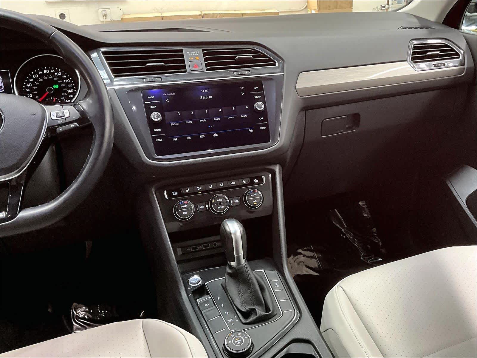 2019 Volkswagen Tiguan SE photo 6