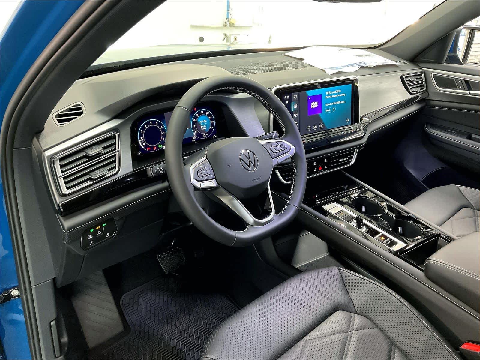 2025 Volkswagen Atlas Cross Sport SE w/Tech - Photo 8