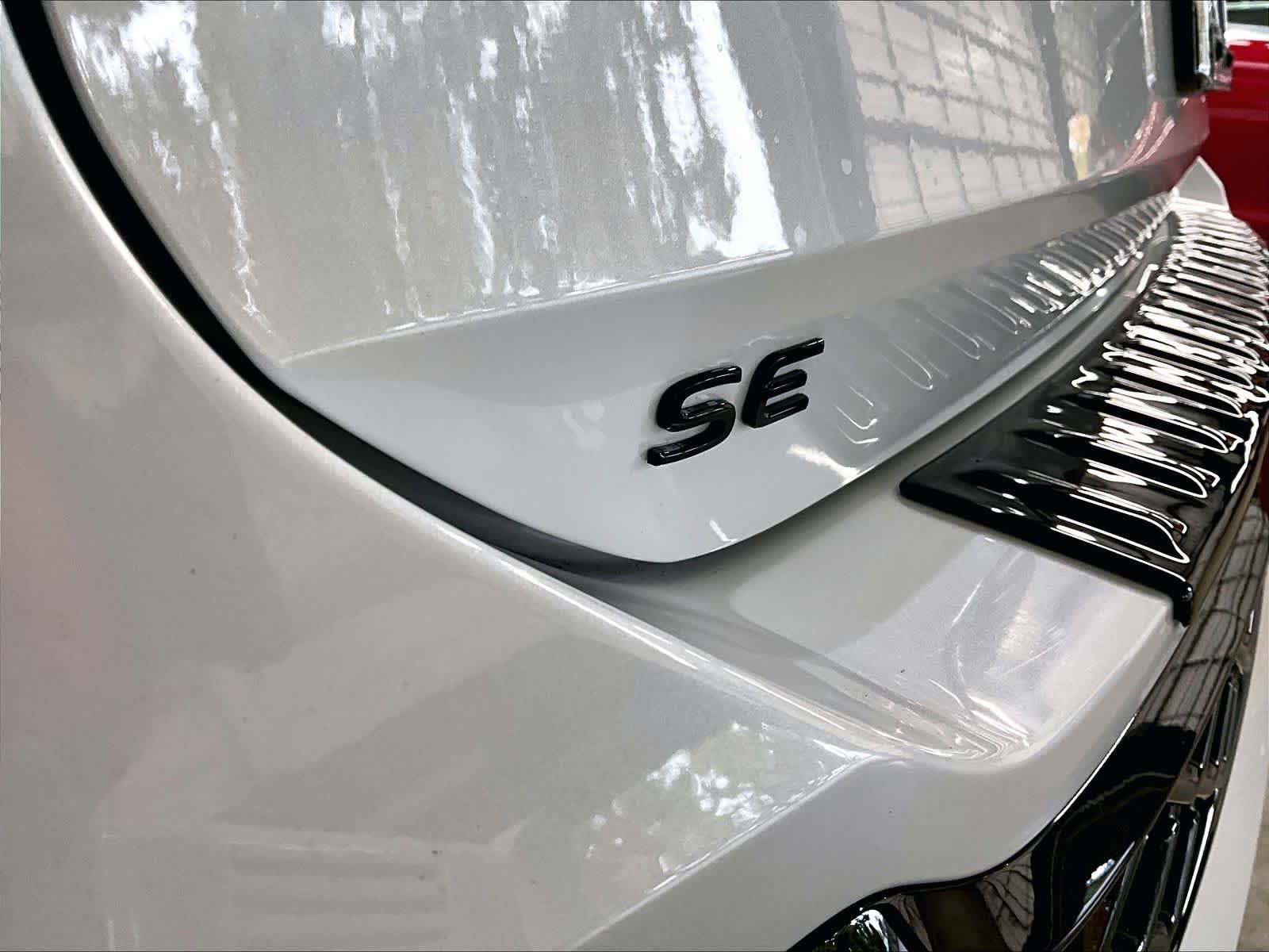 2026 Volkswagen Tiguan SE R-LINE BLACK - Photo 26