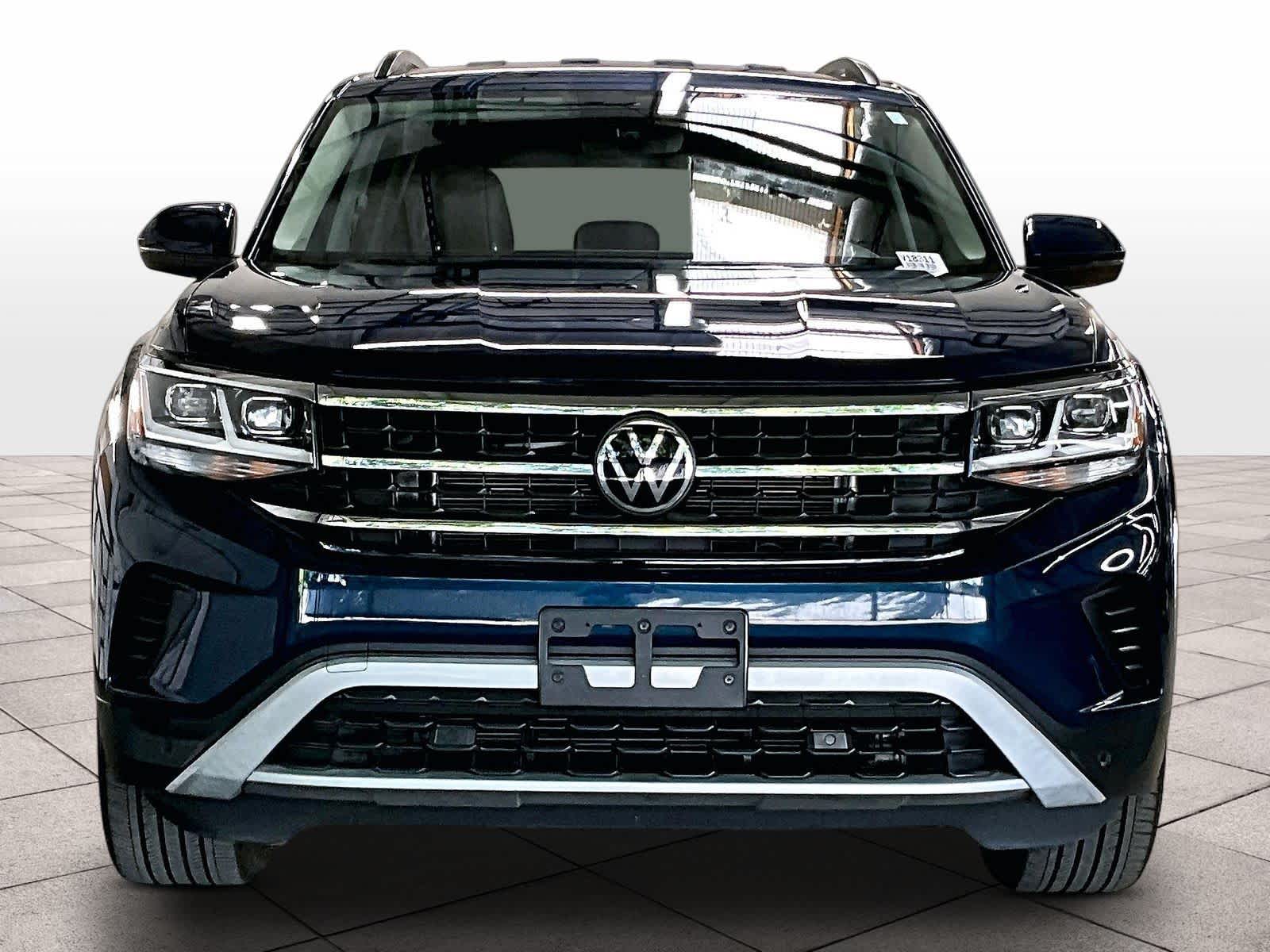 2023 Volkswagen Atlas 2.0T SE w/Technology photo 2