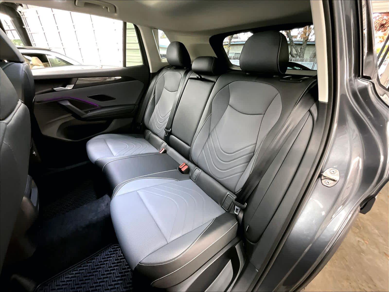 2026 Volkswagen Tiguan SE - Photo 12