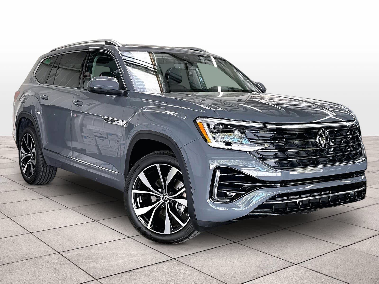 New 2026 Volkswagen Atlas 2.0T SEL Premium R-Line 4MOTION