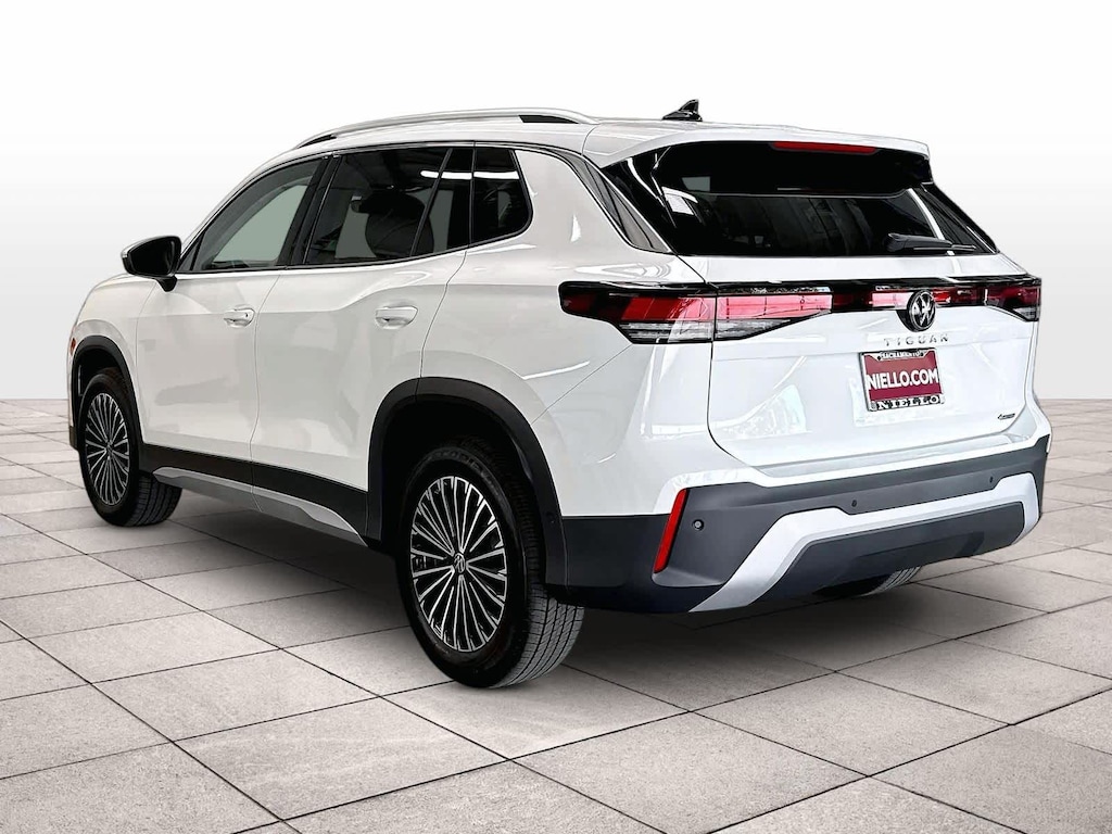 New 2026 Volkswagen Tiguan S 4MOTION
