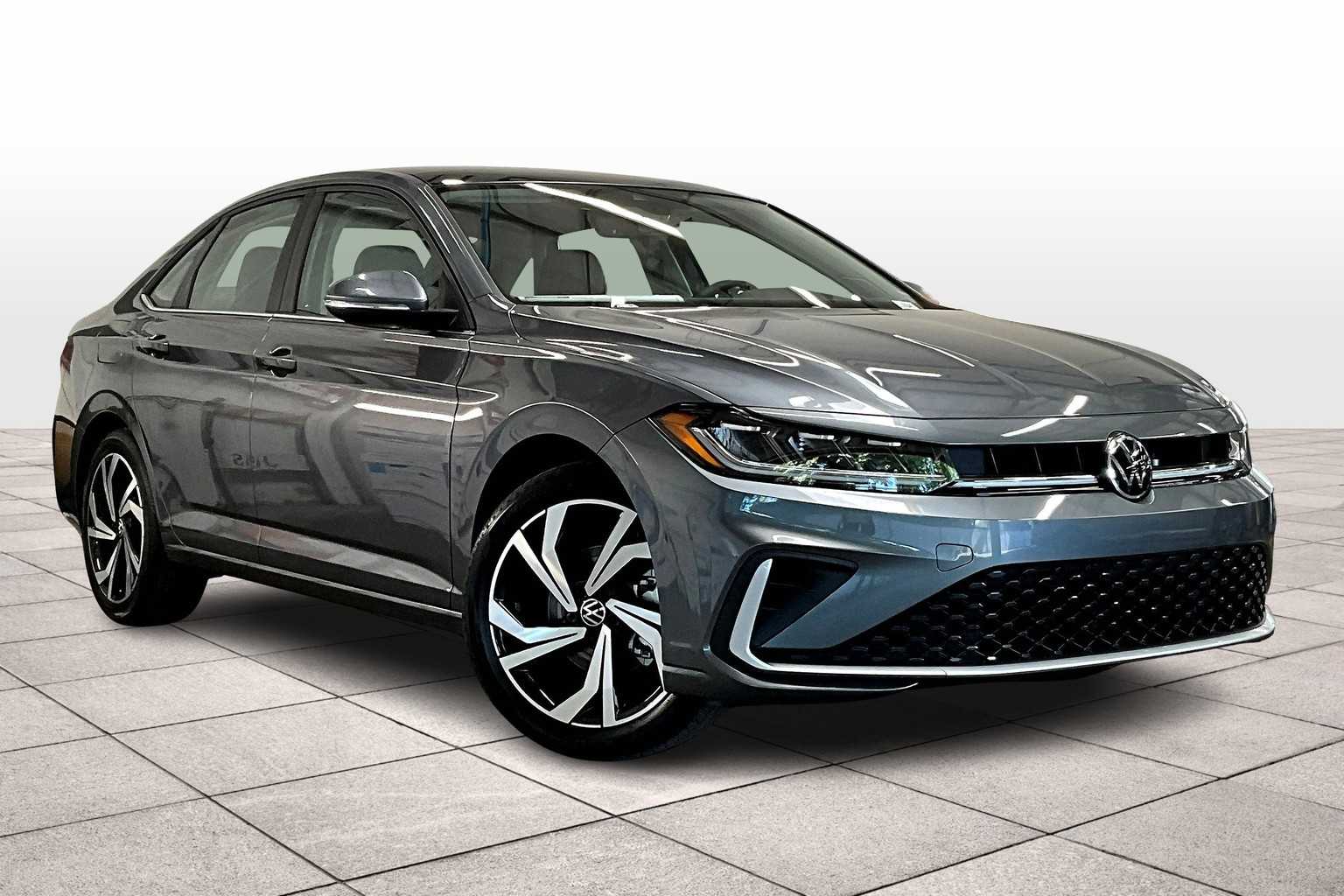 2025 Volkswagen Jetta SEL photo 2