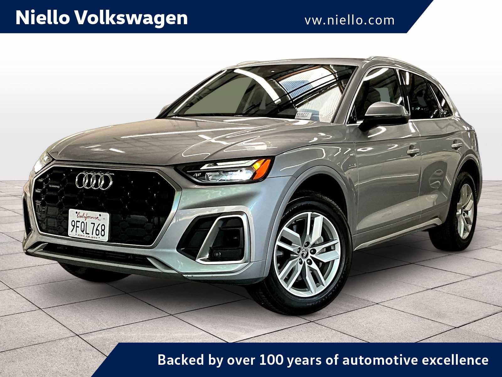 2023 Audi Q5 S Line Premium photo 1