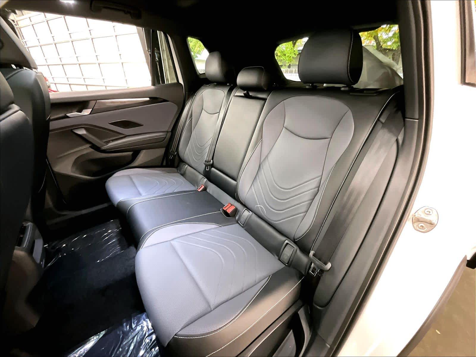 2026 Volkswagen Tiguan SE R-LINE BLACK - Photo 12