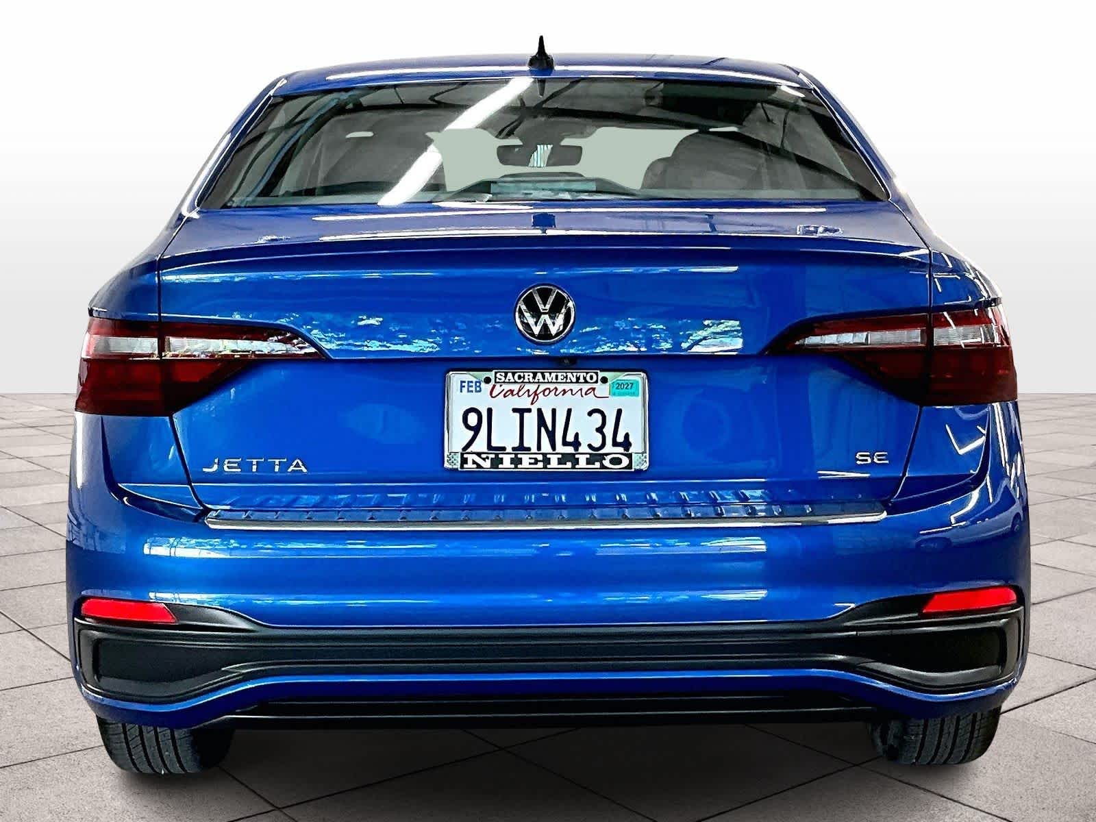 2024 Volkswagen Jetta SE photo 4