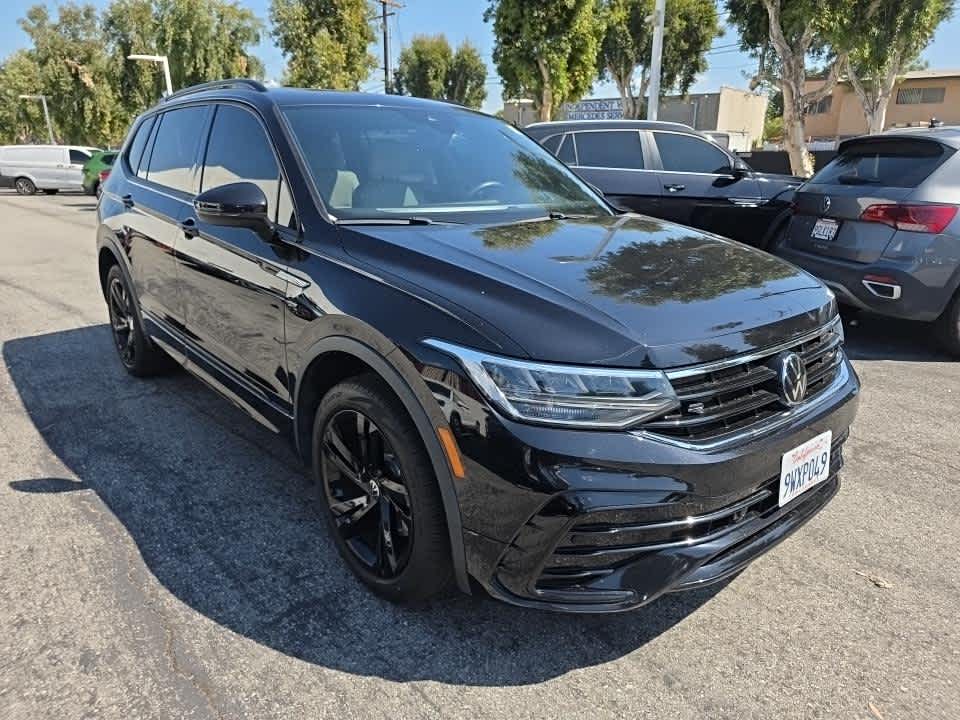 2023 Volkswagen Tiguan SE R-Line Black photo 3