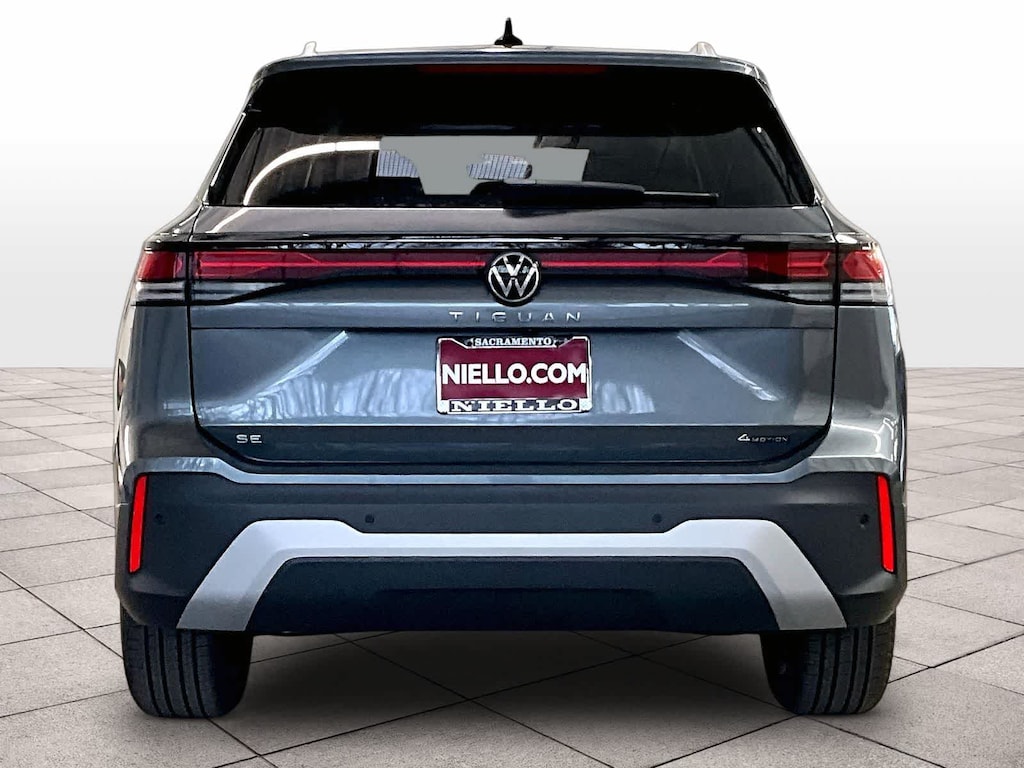 New 2026 Volkswagen Tiguan SE 4MOTION