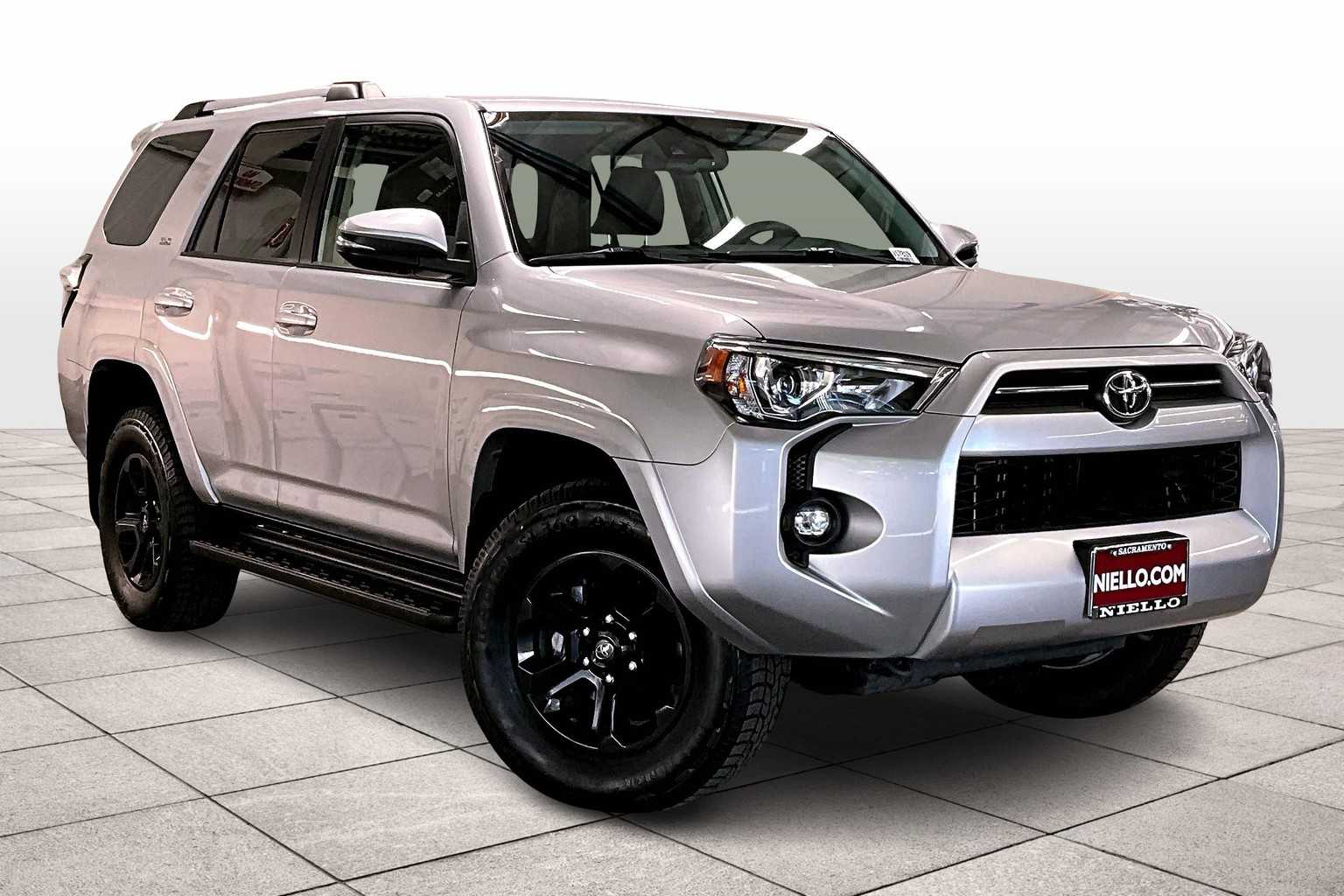 2023 Toyota 4Runner SR5 Premium photo 2