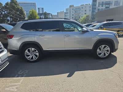 2023 Volkswagen Atlas Sport Utility photo 4