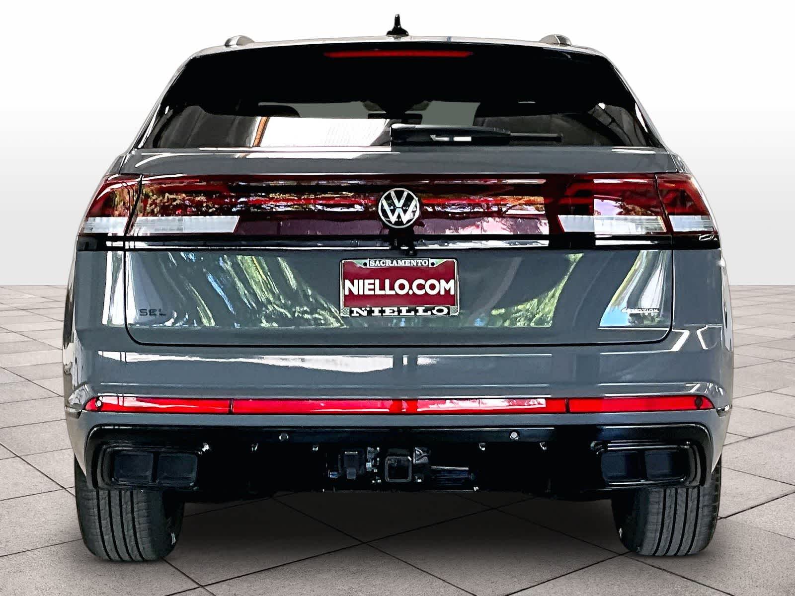 New 2026 Volkswagen Atlas Cross Sport 2.0T SEL R-Line Black 4MOTION