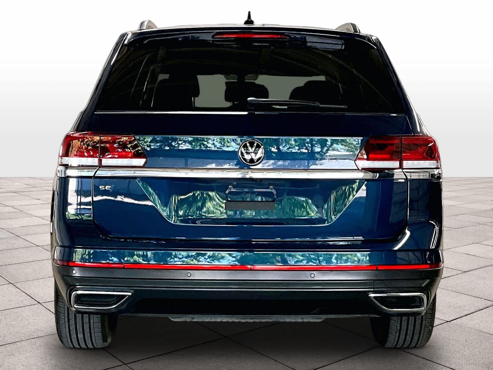 2023 Volkswagen Atlas 2.0T SE w/Technology photo 4