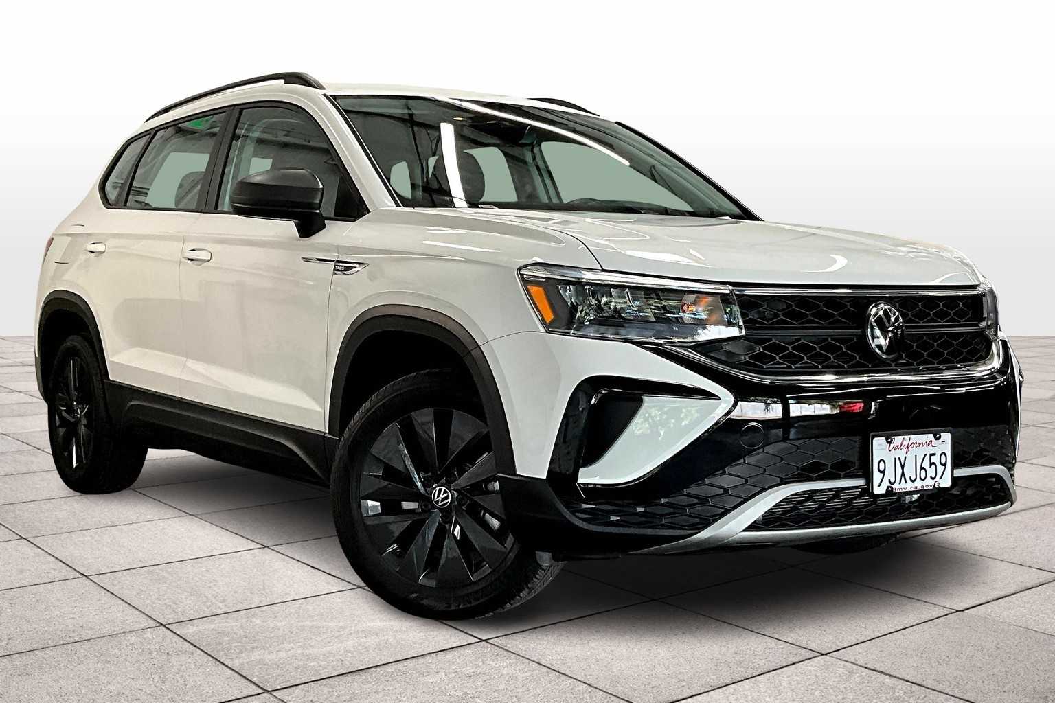 2024 Volkswagen Taos S photo 2
