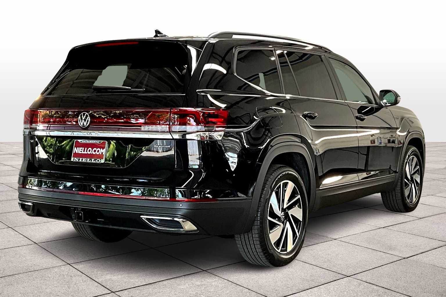 2025 Volkswagen Atlas SE Technology photo 4