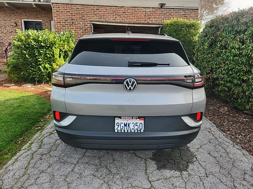 2023 Volkswagen ID.4 Pro photo 5