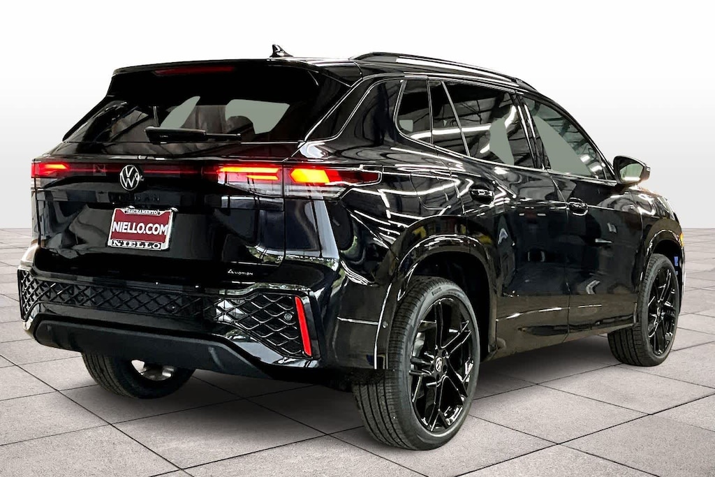 New 2026 Volkswagen Tiguan SE R-Line AWD 2.0T 4MOTION