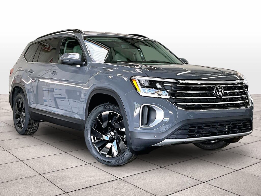 New 2026 Volkswagen Atlas SE W/ Tech FWD FWD
