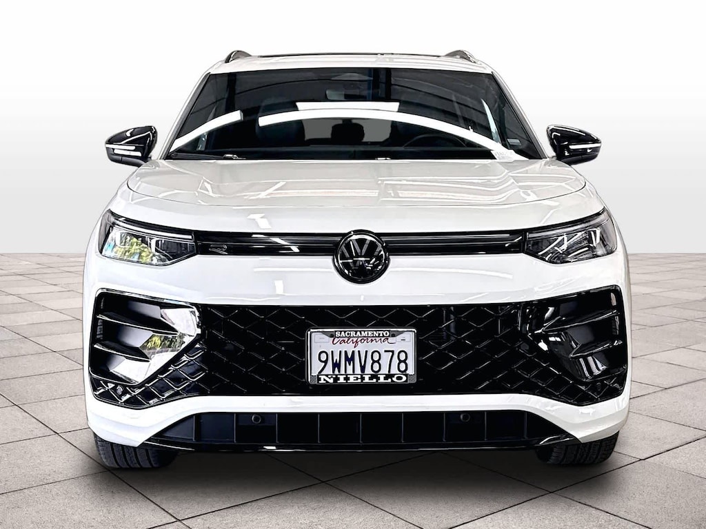 Used 2026 Volkswagen Tiguan SE R-Line Black FWD