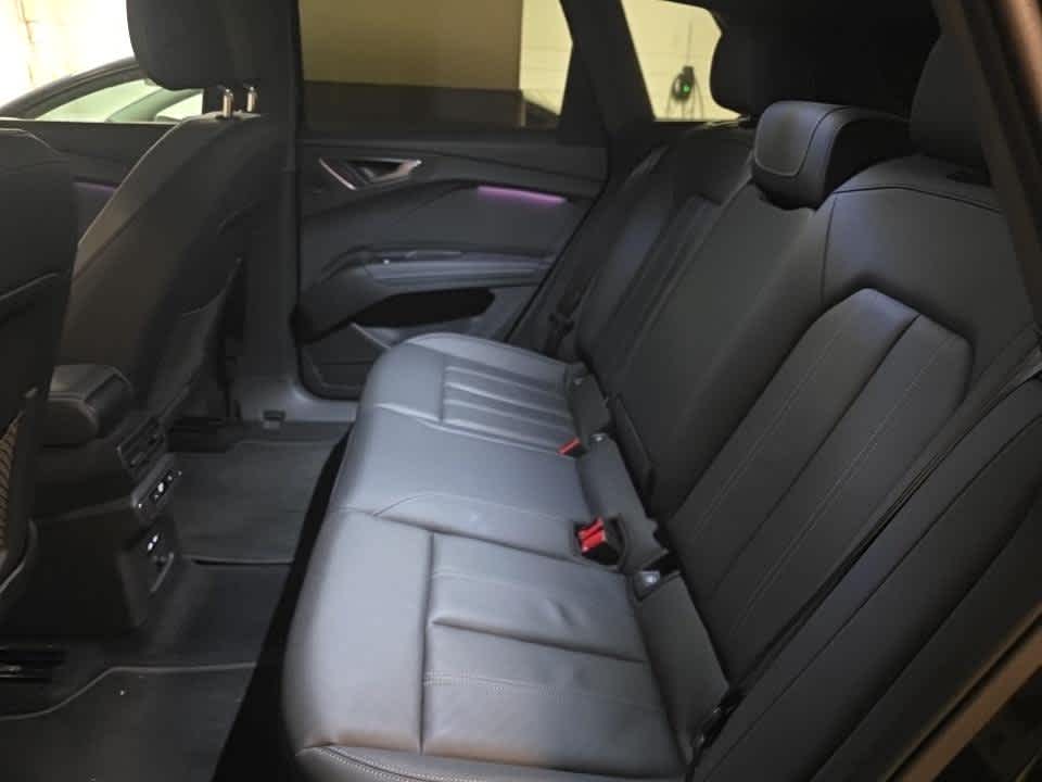 2023 Audi Q4 e-tron Premium Plus photo 6