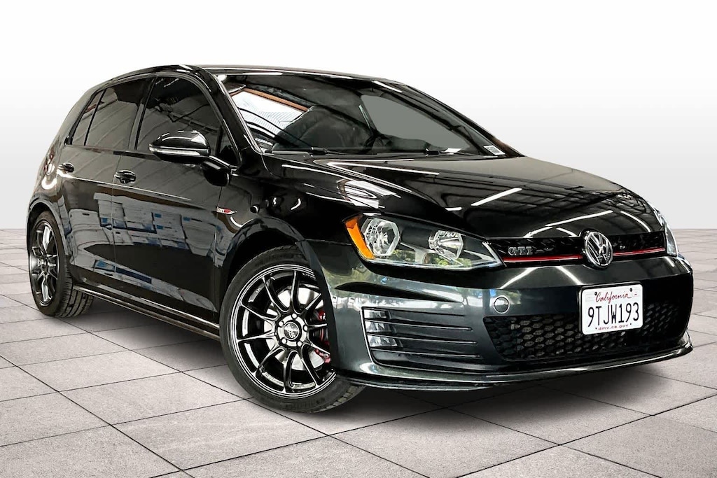 Used 2017 Volkswagen Golf GTI S 2.0T 4-Door DSG