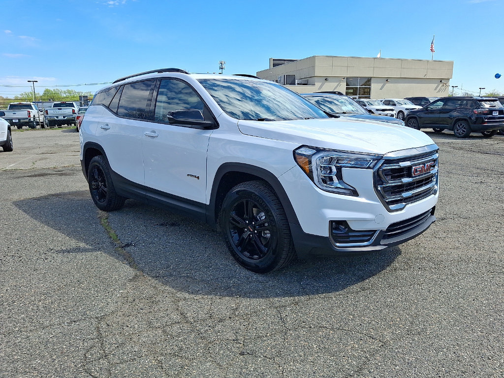 2022 GMC Terrain AT4 AWD's photo