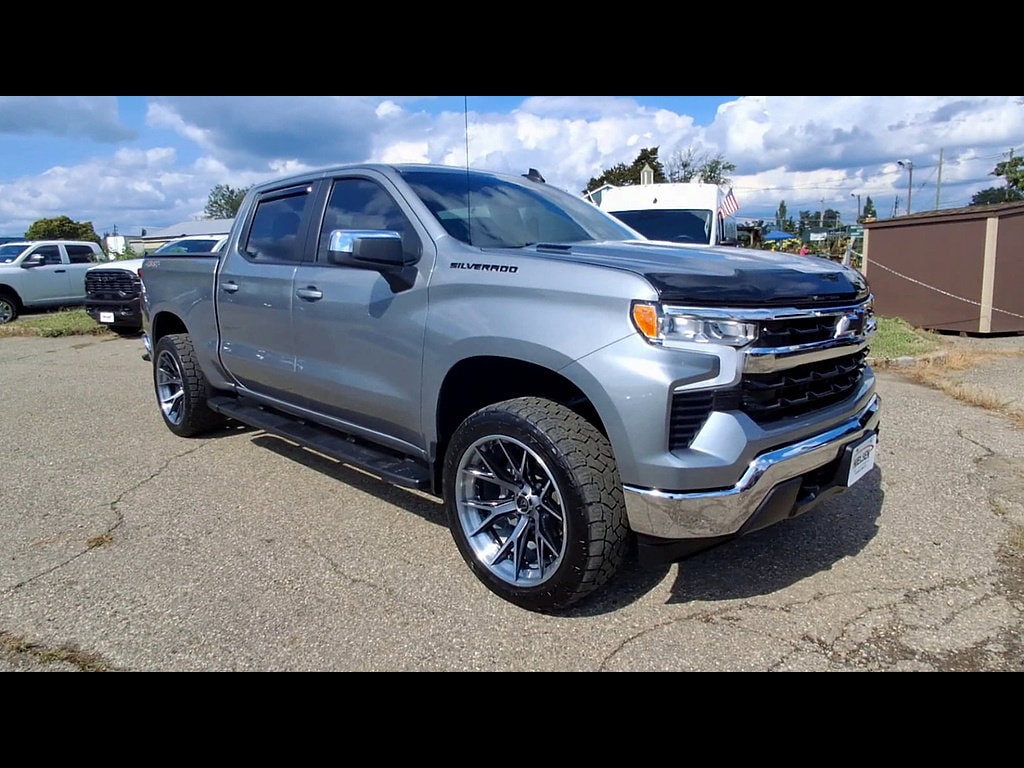 Used 2025 Chevrolet Silverado 1500 LT Truck Crew Cab