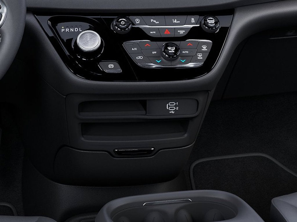 2026 Chrysler Voyager LX - Photo 24