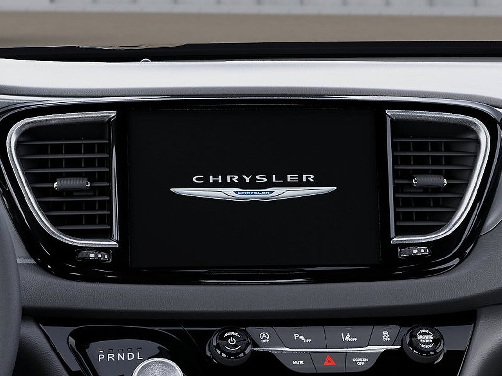 2026 Chrysler Voyager LX - Photo 18