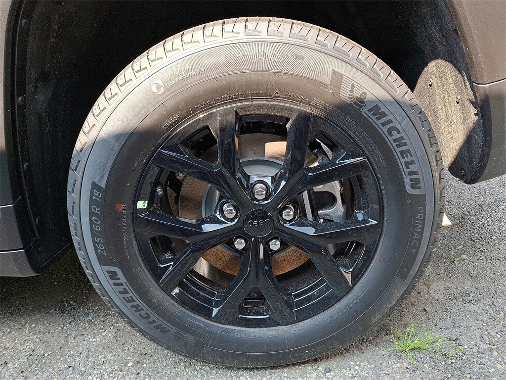 2025 Jeep Grand Cherokee Altitude X photo 4