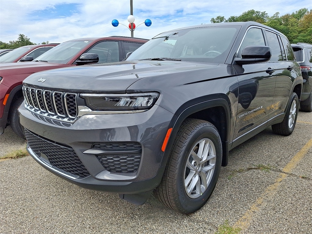 New 2025 Jeep Grand Cherokee Laredo X SUV