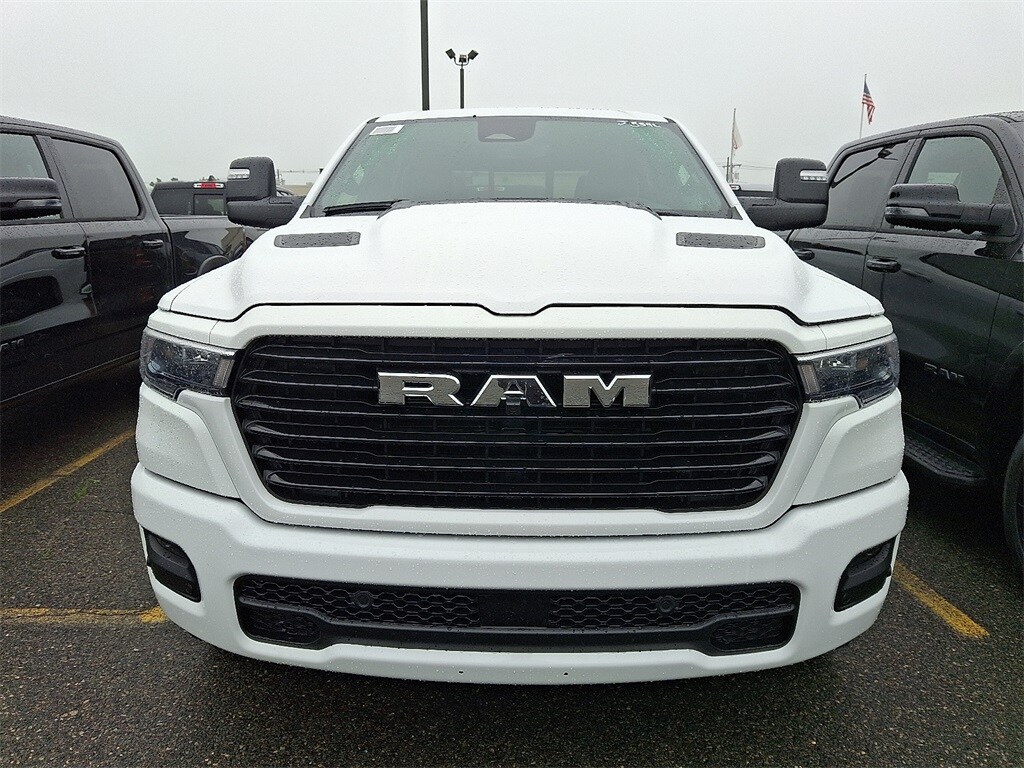2025 Ram 1500 Laramie photo 2