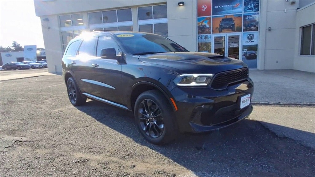 2022 Dodge Durango GT Plus photo 2