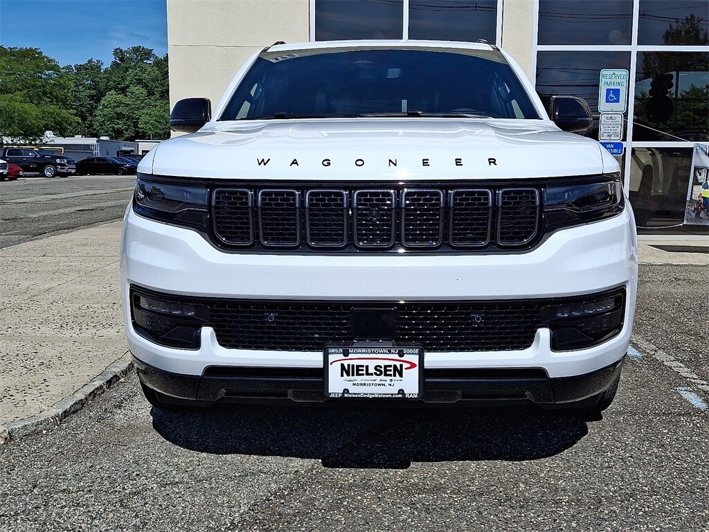 2025 Jeep Wagoneer Series II photo 2