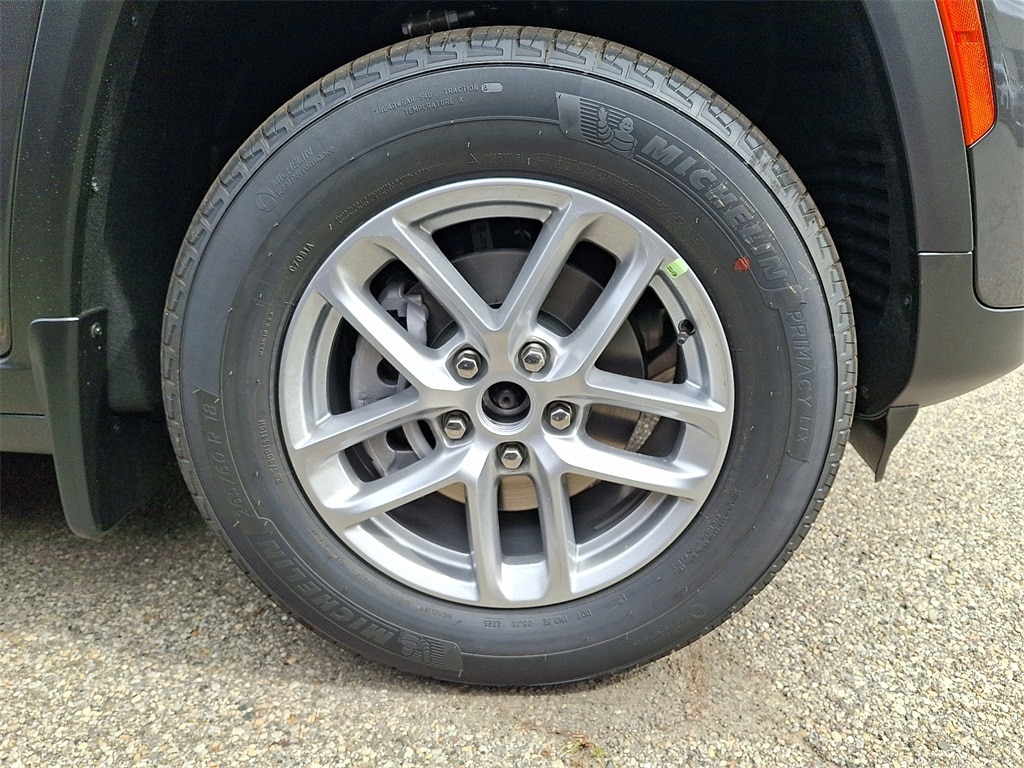 New 2025 Jeep Grand Cherokee Laredo X SUV