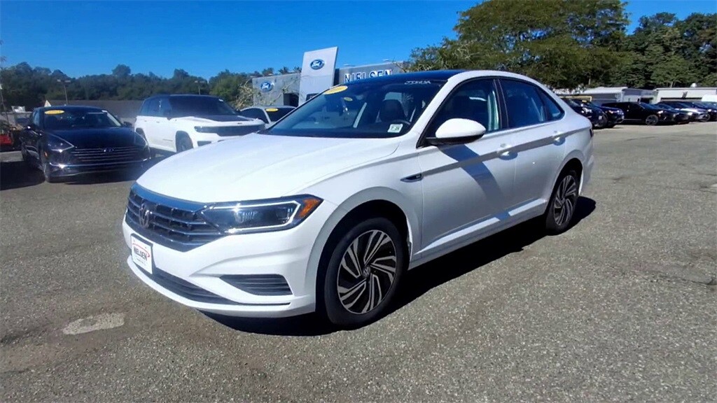 2020 Volkswagen Jetta SEL photo 4