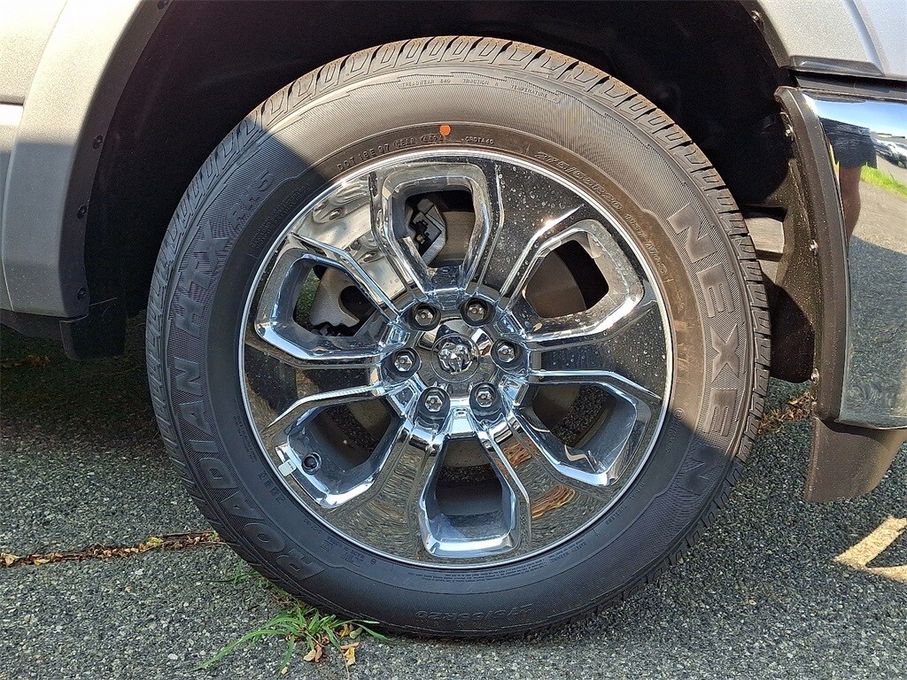 2025 Ram 1500 Big Horn Lone Star photo 4