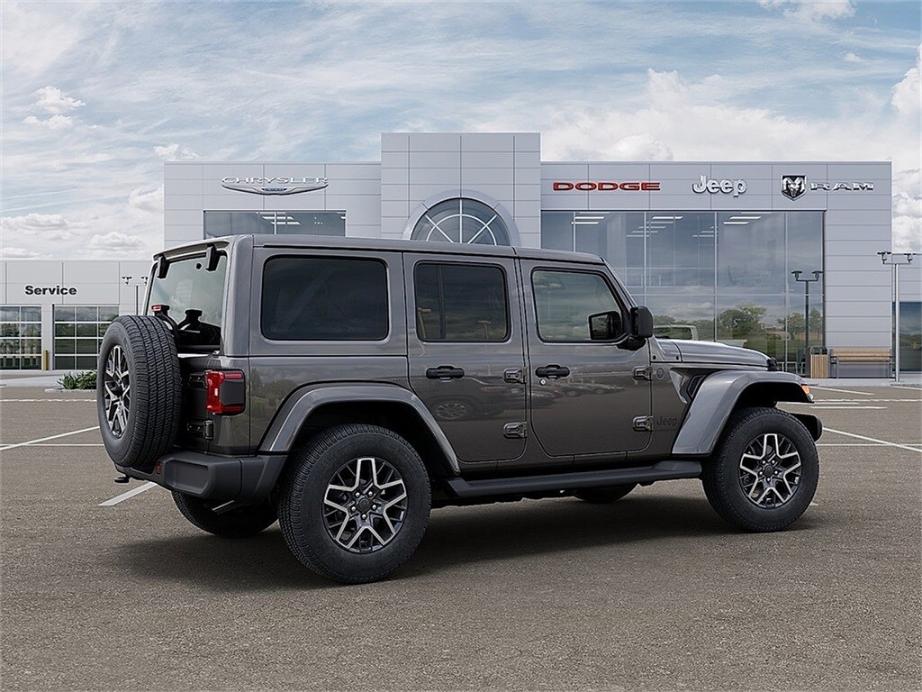 2026 Jeep Wrangler Sahara photo 2