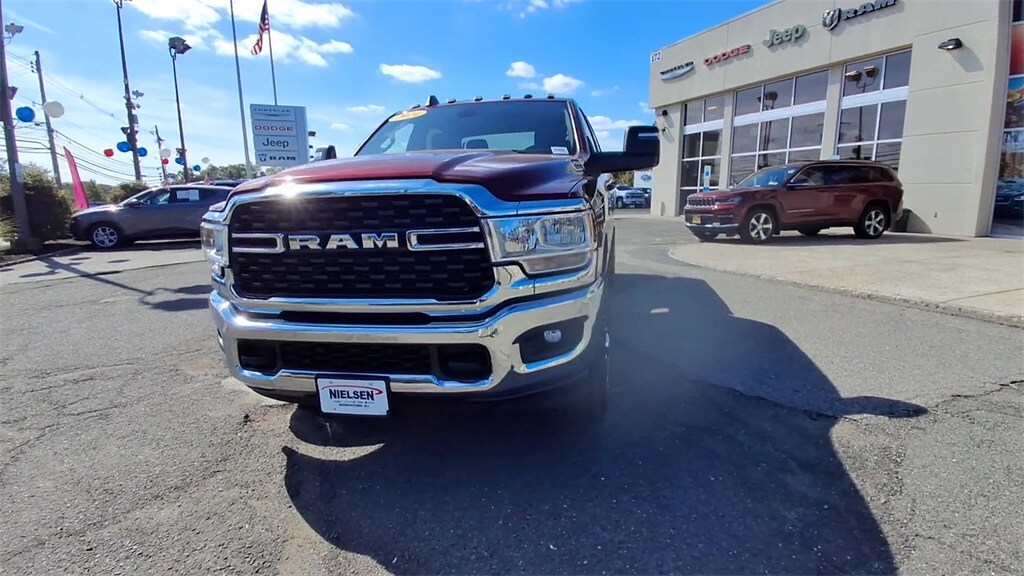 2024 Ram 2500 Big Horn photo 3