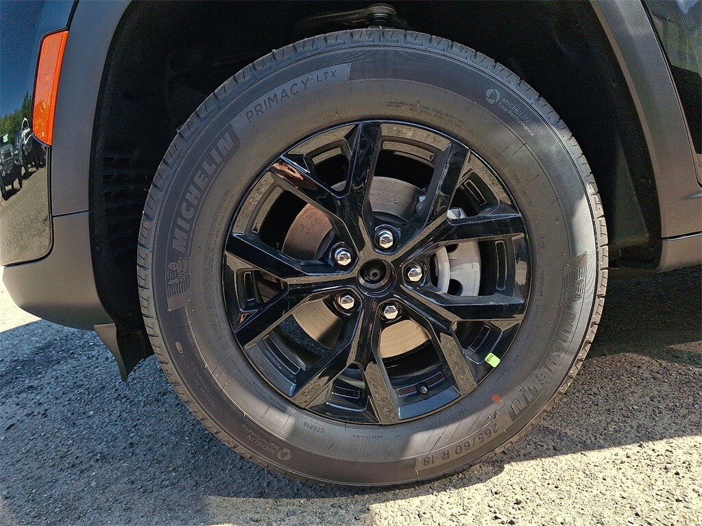2025 Jeep Grand Cherokee Altitude X photo 4