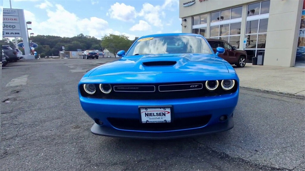 2019 Dodge Challenger GT AWD photo 3
